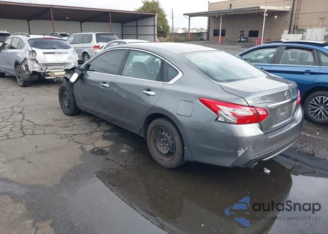 2017 Nissan Altima 2.5 S z USA, uszkodzony, nr VIN 1N4AL3AP6HN346230